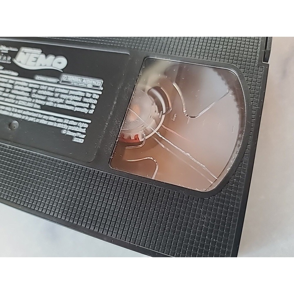 Finding Nemo (VHS, 2003) NO CASE READ - Picture 8 of 10